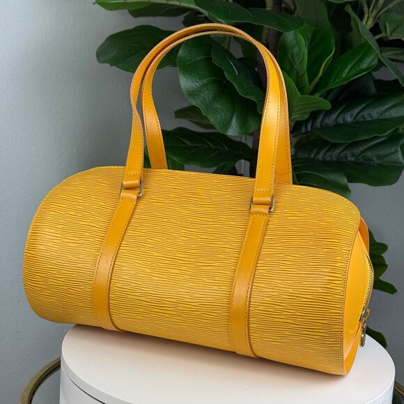 💎✨ Authentic LOUIS VUITTON Epi Tassil Soufflot Bag - Picture 2 of 8